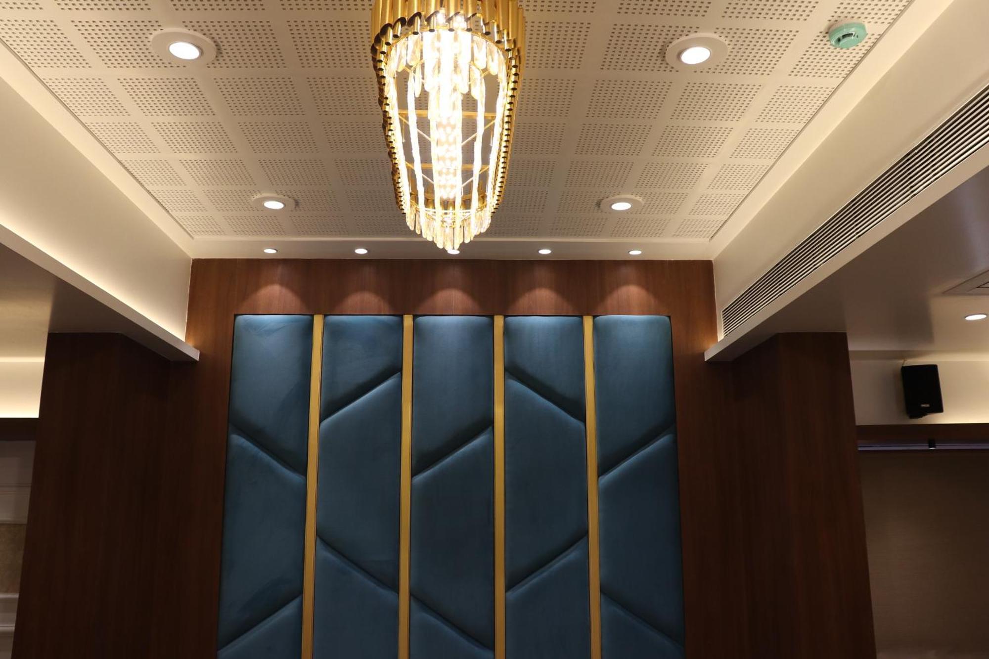 Hotel Golden Nest Thane Ngoại thất bức ảnh